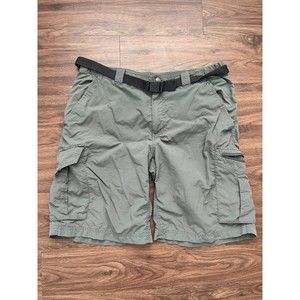 Mens Columbia Omni-Shade Cargo Shorts Size 34 X 10” LightWeight Hiking Fishing